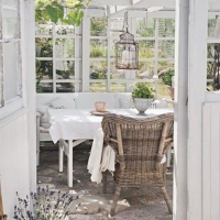 Charming outdoor dining