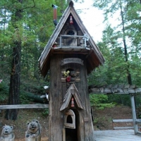 tiny-treehouse